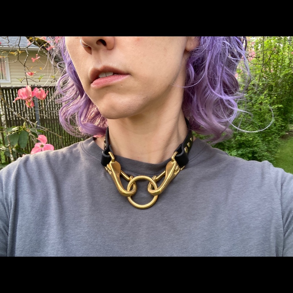 Leather and brass O-ring collar